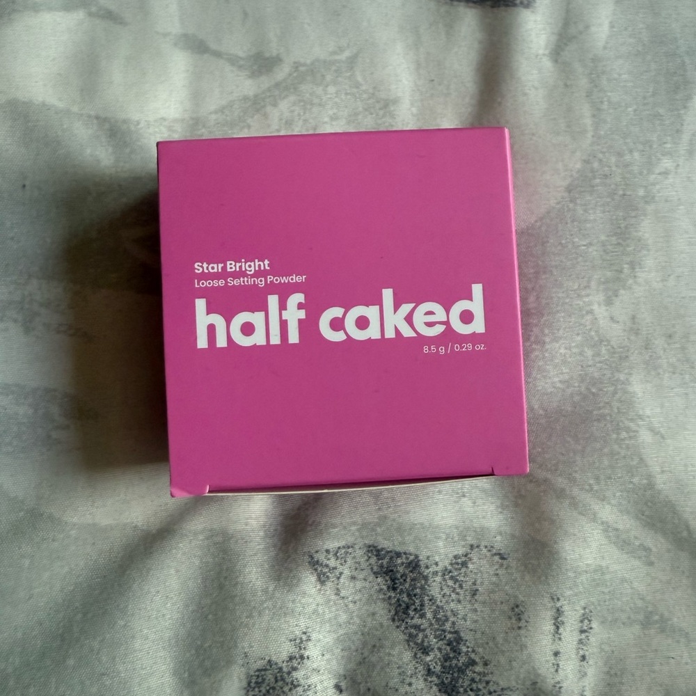 Pink Setting Powder for a Radiant Finish